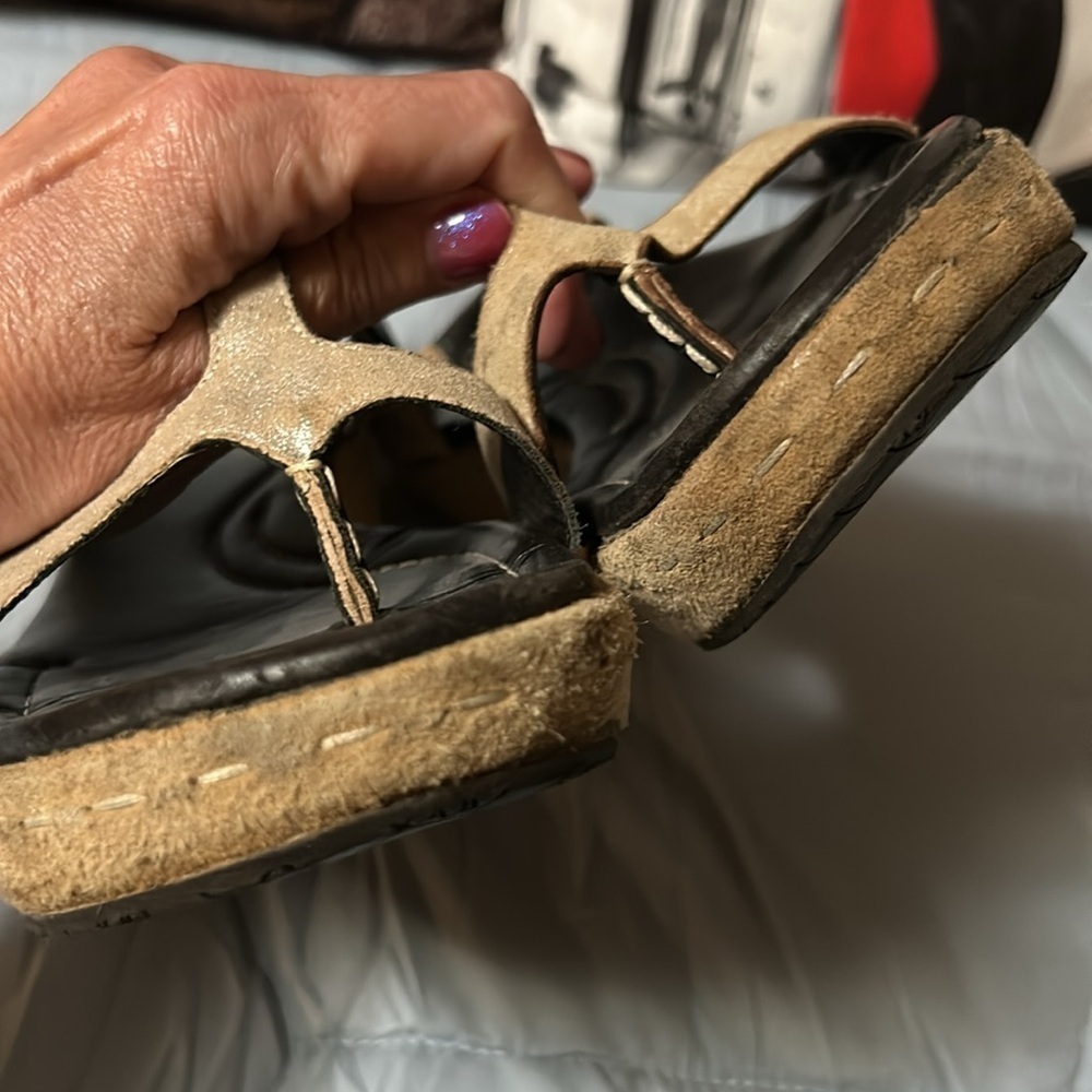 Donald J Pliner Shula Leather Sandal. 9-9.5 Minimalist Comfort - Picture 2 of 11